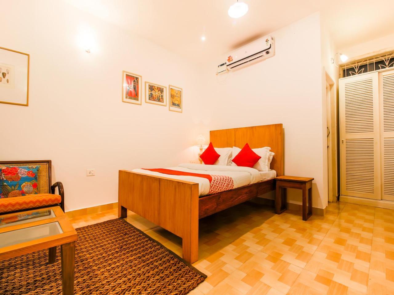 Oyo 22056 Arambol Plaza Beach Resort Exterior photo